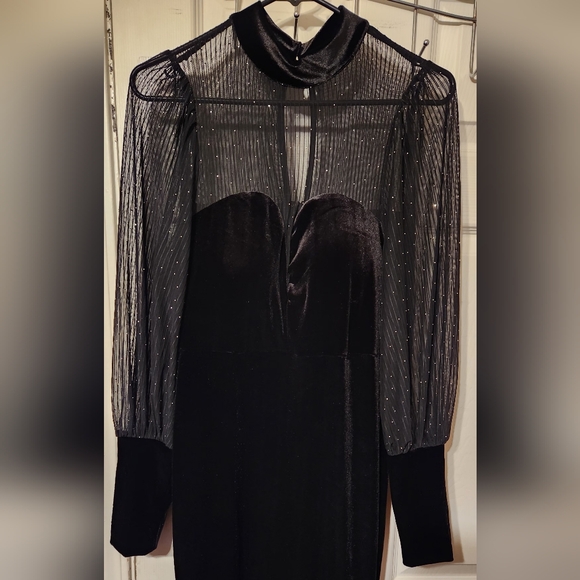 Elegant Black Evening Gown | Sz L - Picture 3 of 8